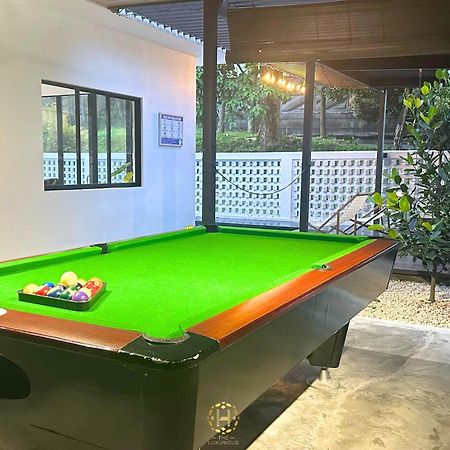 The Luxurious 27, Johor Bahru Villa Exteriör bild