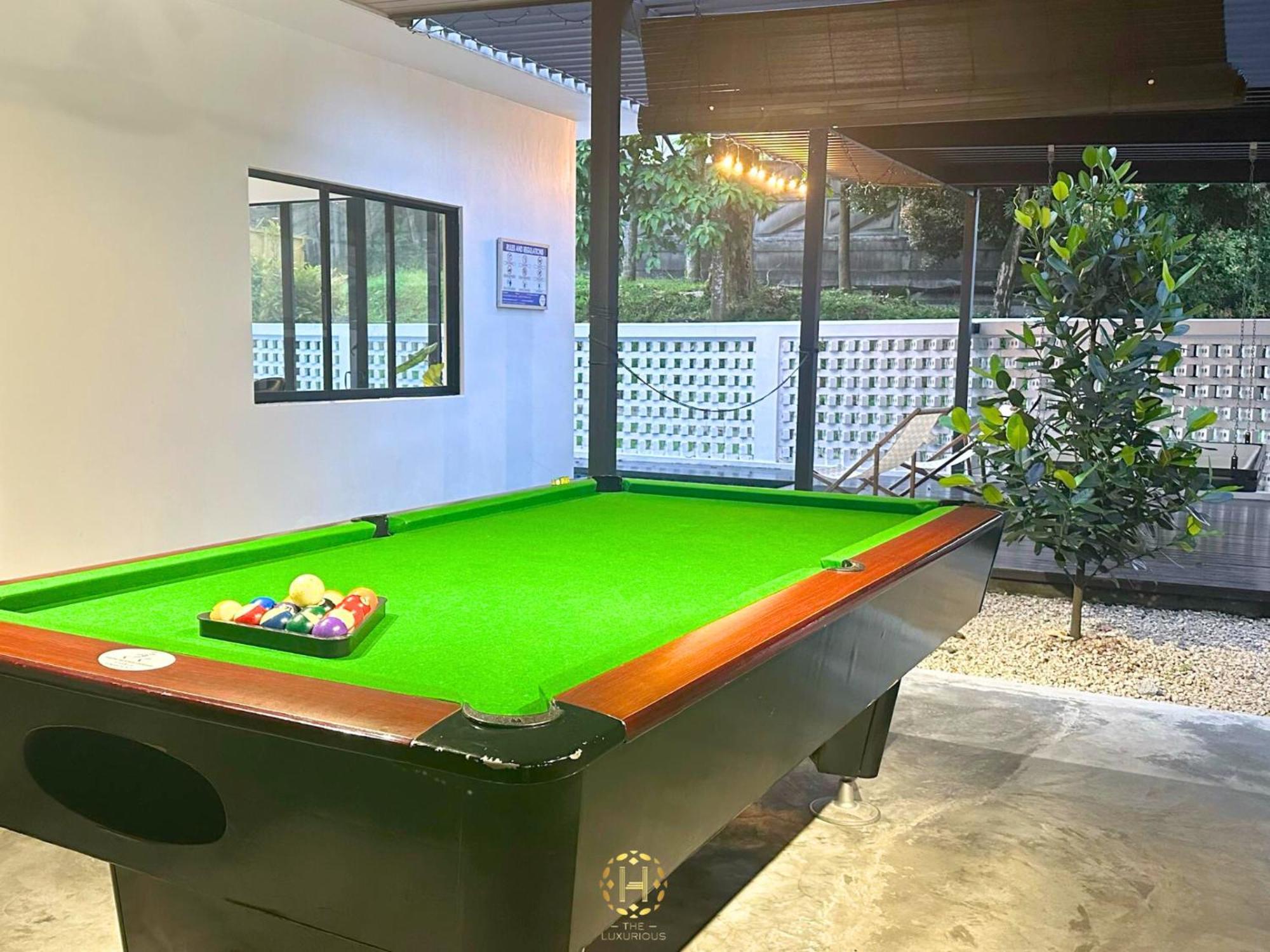 The Luxurious 27, Johor Bahru Villa Exteriör bild